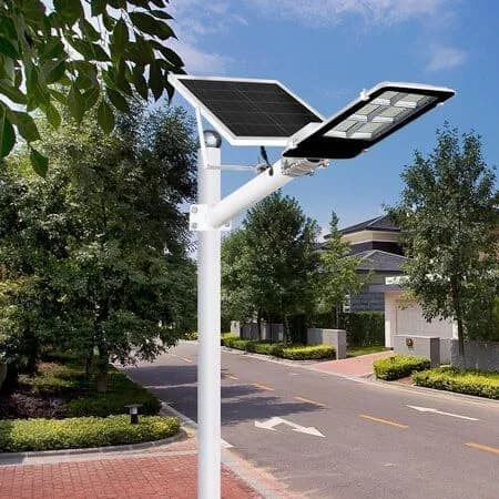 פנס רחוב סולארי 300W עם שלט אלחוטי דגם גיל | לבן חם