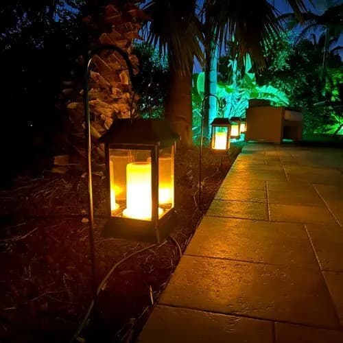 עששית לד סולארית בעיצוב וינטג' ייחודי