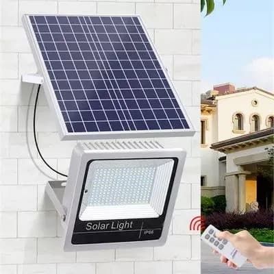 פרוז'קטור סולארי 40W עם חיישן תנועה לבן חם עם שלט אלחוטי